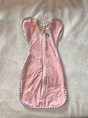Love to dream Pink Newborn Swaddle